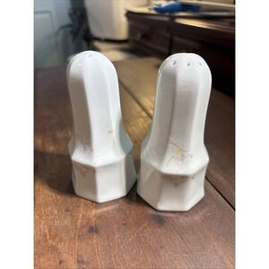 Mikasa Just Flowers Pattern Salt And Pepper Shakers Porcelain. Vintage Japan